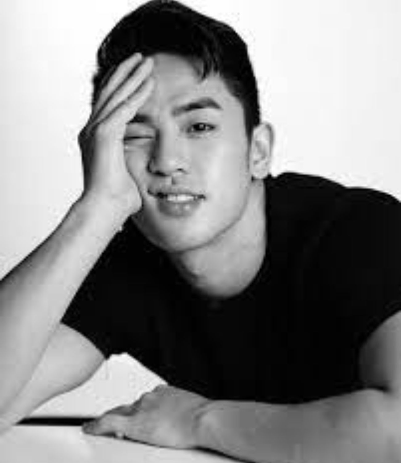 David Licauco: The Silent Charmer of Filipino Drama